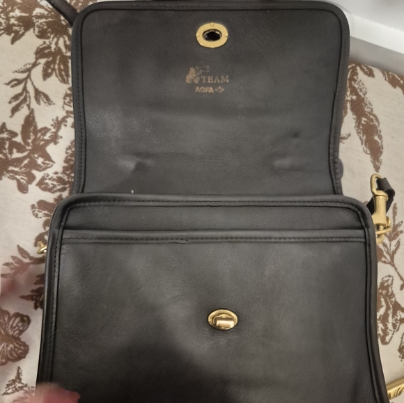 Vintage COACH Court Bag Old Coach Hand Bag Shoulder Bag Black Leather - Picture 10 of 16